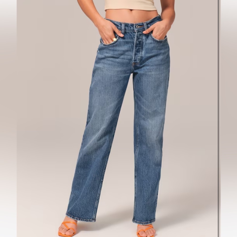 Abercrombie and Fitch 90s Baggy Low Rise Jean Size 31 / 12s NWT